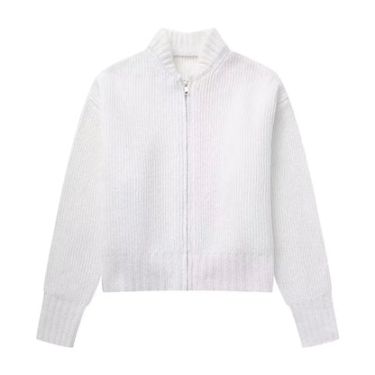 Stylish knitted cardigan for women