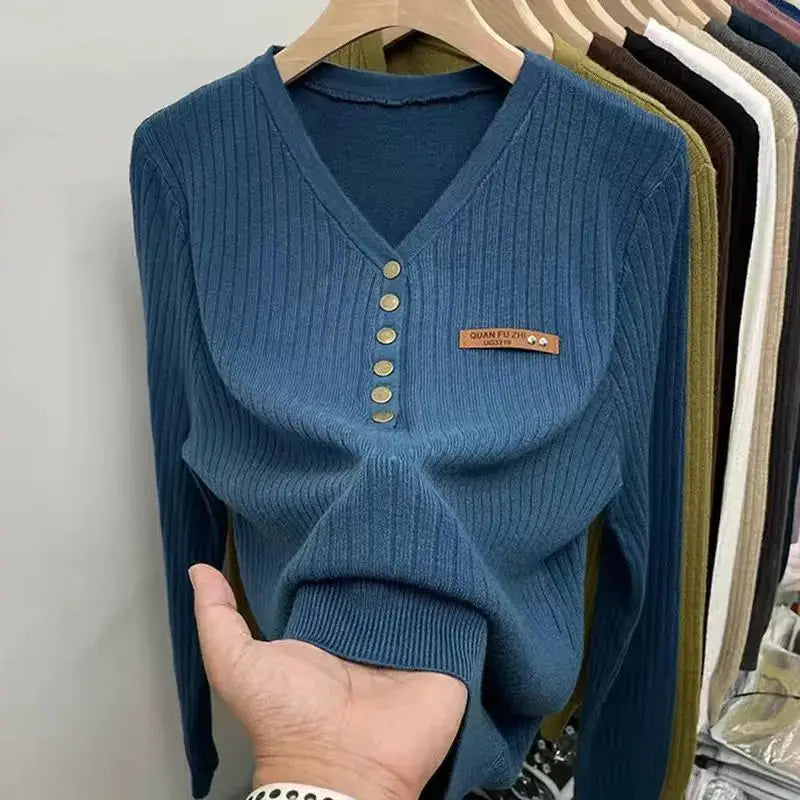 Women's V-neck warm sweater with and button details