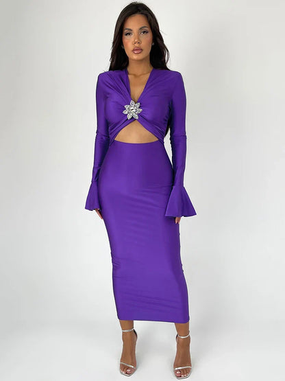 Women's Evening Dress - Bodycon Fit - V-Neck - Flared Long Sleeves - Cut-Out Waist