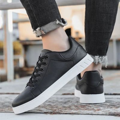 Men’s Leather Lace-Up Shoes – Classic Fit – Streamlined Design – Smart-Casual Wear