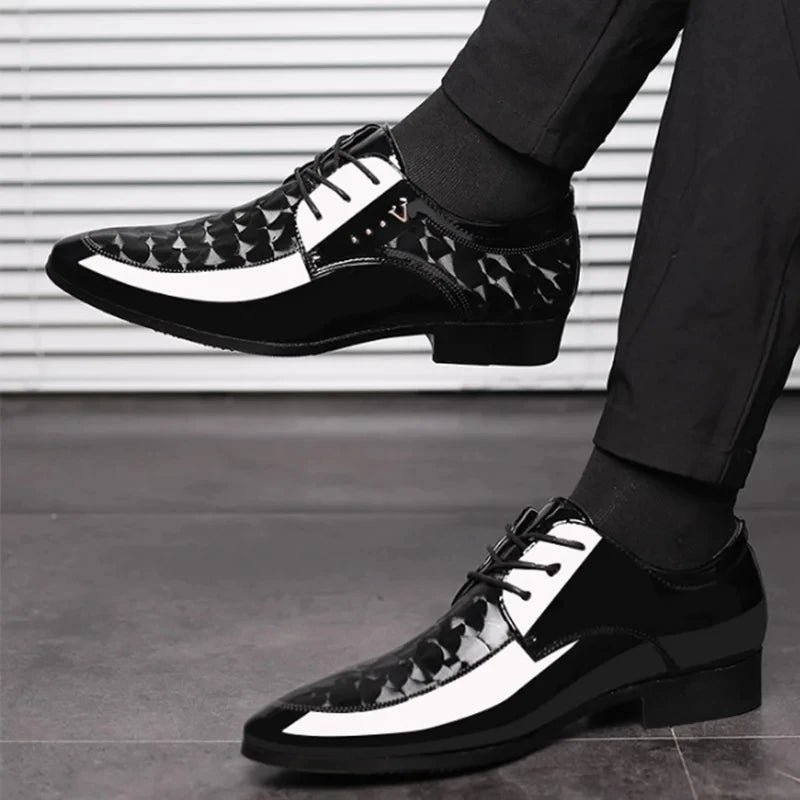 Men's Lace-Up Shoes – Glossy Synthetic – Embossed Detailing – Casual Outdoor Wear