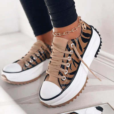 Stylish Women's Platform Sneakers - Chunky Sole, Trendy & Casual Design