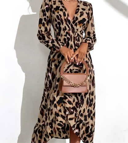 V-neck Dress with Leopard Print | Lightweight Polyester Fabric