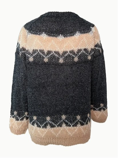 Women's elegant round neck sweater