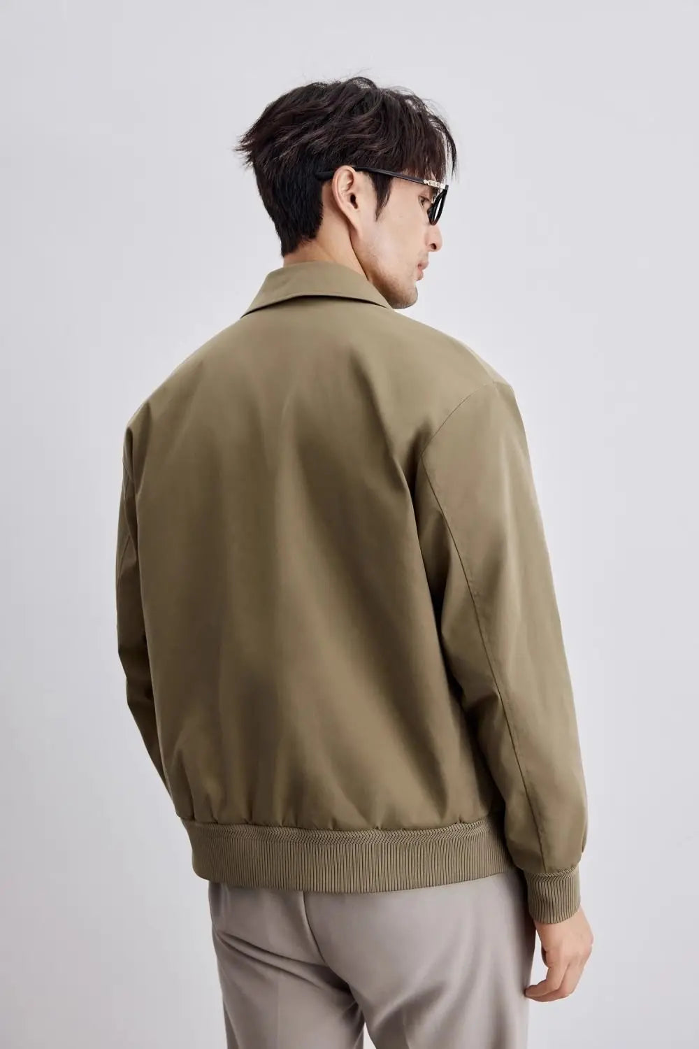 Men’s Jacket – Relaxed Fit – Classic Collar – Button Front – Ribbed Cuffs – Side Pockets