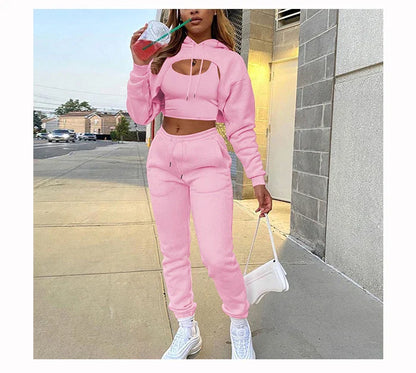 Stylish 3-piece women's jogging pants & sweater set