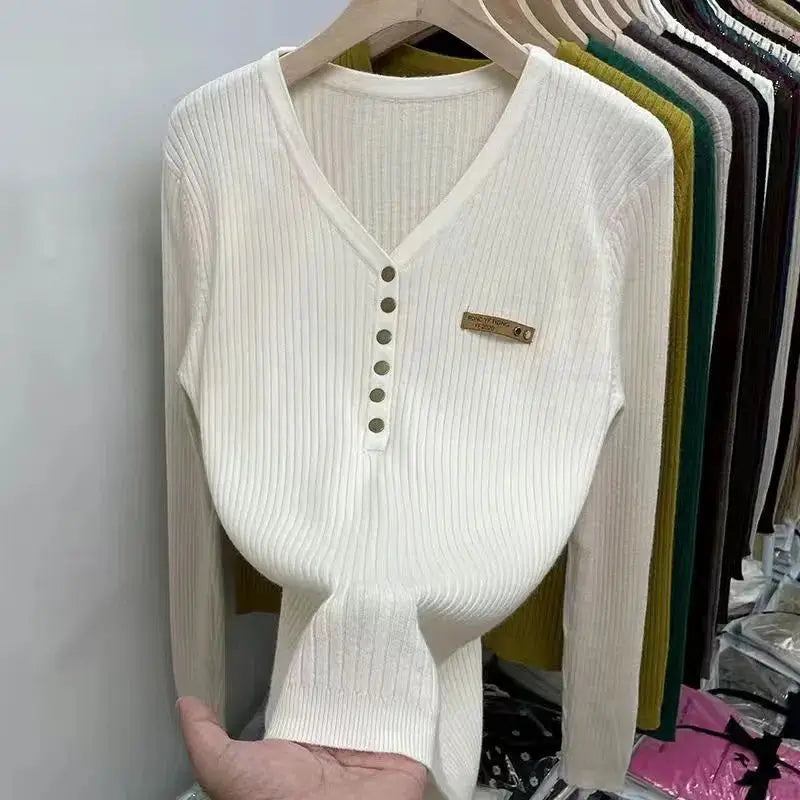 Women's V-neck warm sweater with and button details