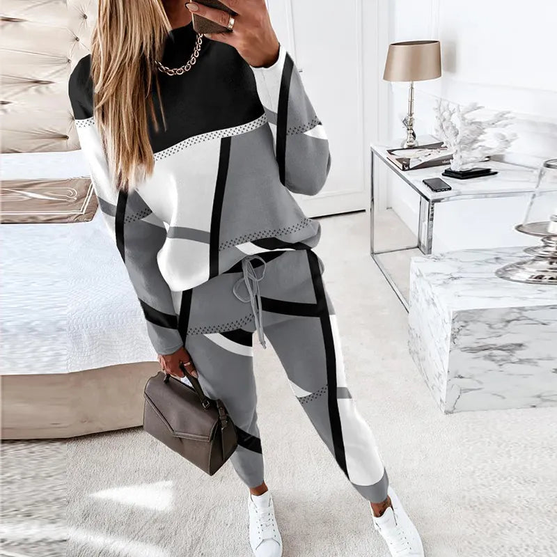 Women's Two-Piece Sweatsuit - Relaxed Fit Knit Set - Geometric Pattern - Drawstring Waist