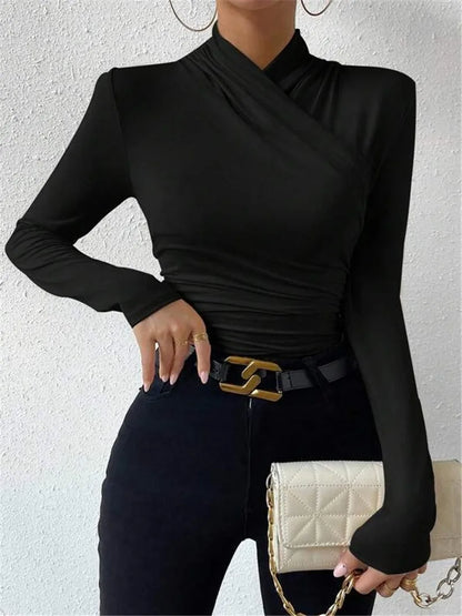 Women's pleated shirt with elegant long sleeve