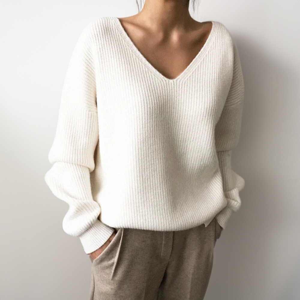 Women's comfortable sweater with vneckline