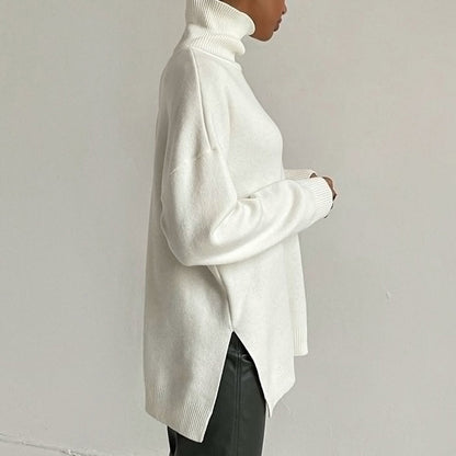 Women's high-neck sweater with long sleeves