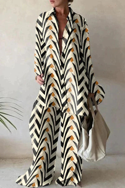 Women's Coordinated Set - Button-Up Shirt & Wide-Leg Pants - Relaxed Fit - Abstract Pattern