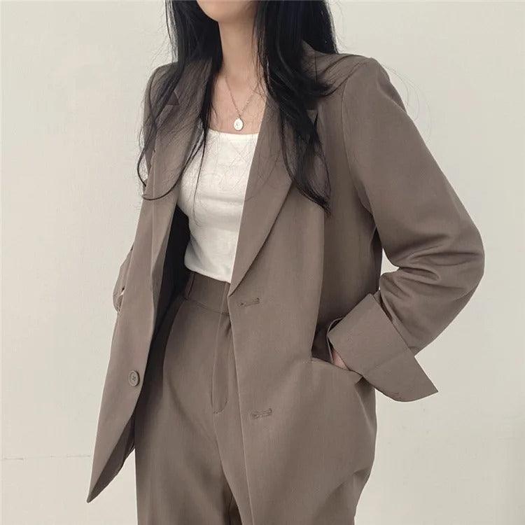 Women's Suit - Oversized Blazer & High-Waisted Trousers - Tailored Fit - Smart Casual