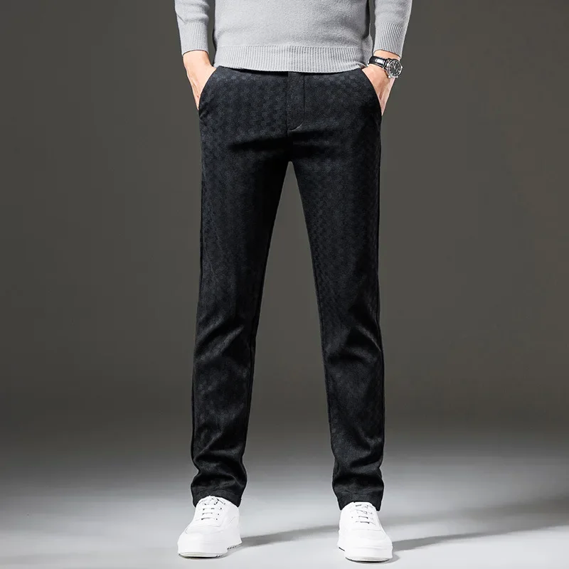 Men's straight cut casual trousers with diamond pattern