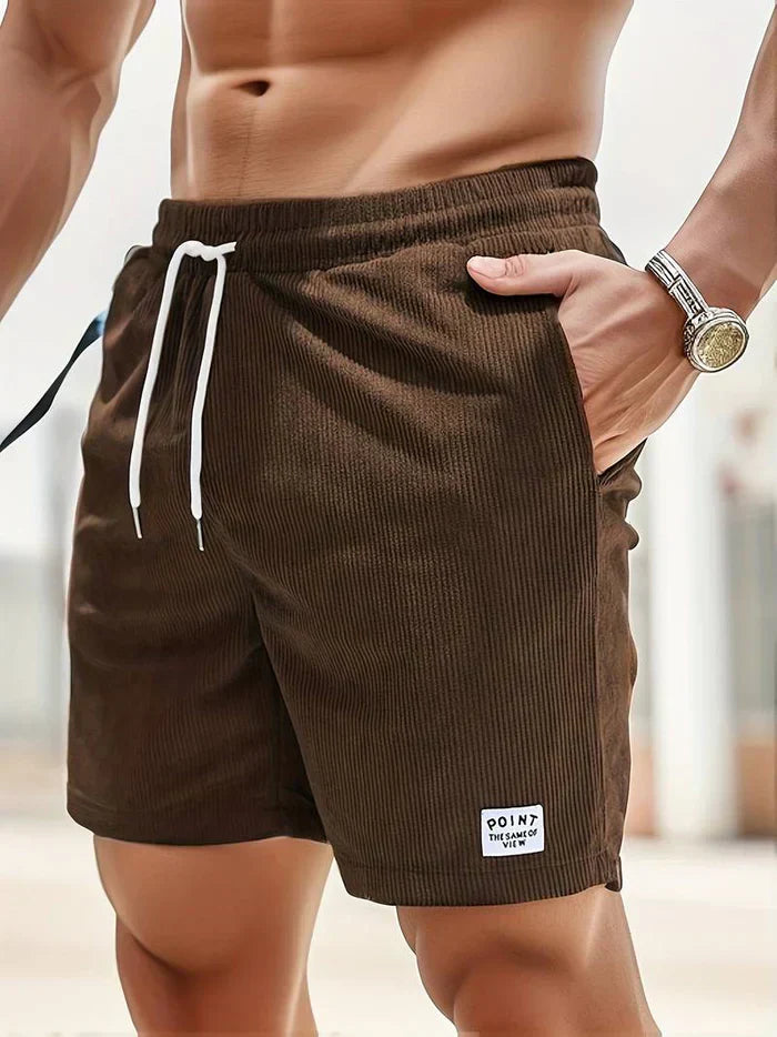 Men's leisure shorts with drawstring stopper