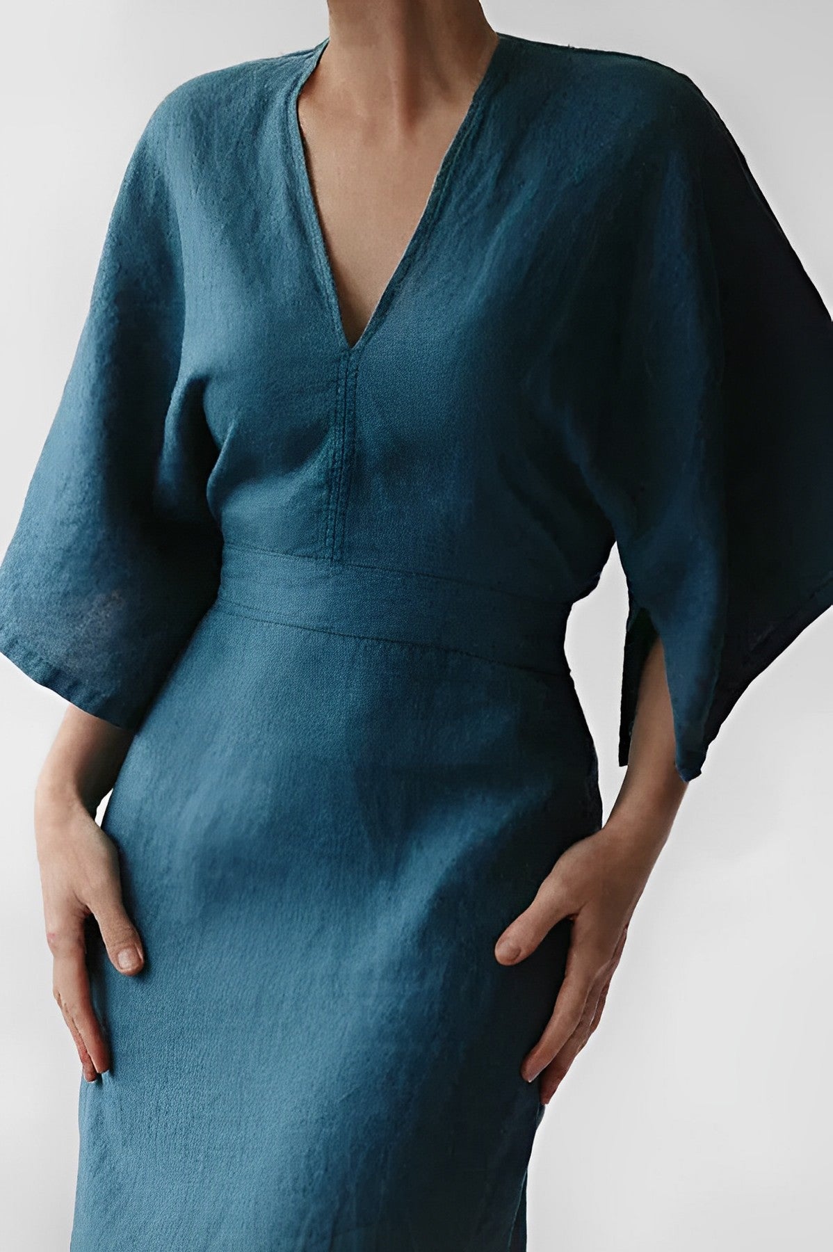 Women's Wrap Dress - V-Neck - Kimono Sleeve - Tailored Waist - Midi Length Elegant