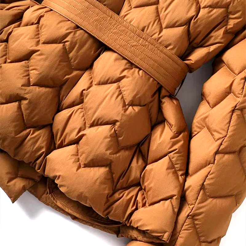 Quilted lightweight down jacket with waistband for women