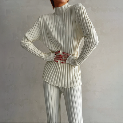 Women's Knitwear Set - Ribbed Turtleneck Top & Trousers - Slim Fit - Soft & Stretchy