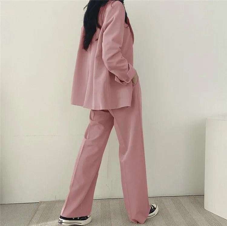 Women's Suit - Oversized Blazer & High-Waisted Trousers - Tailored Fit - Smart Casual