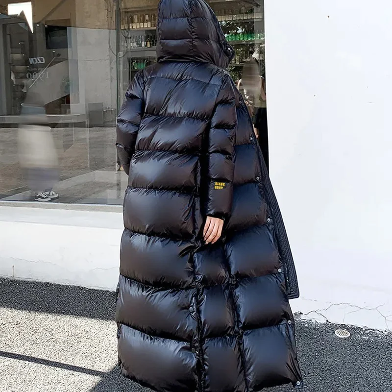 Women's stylish long padded jacket