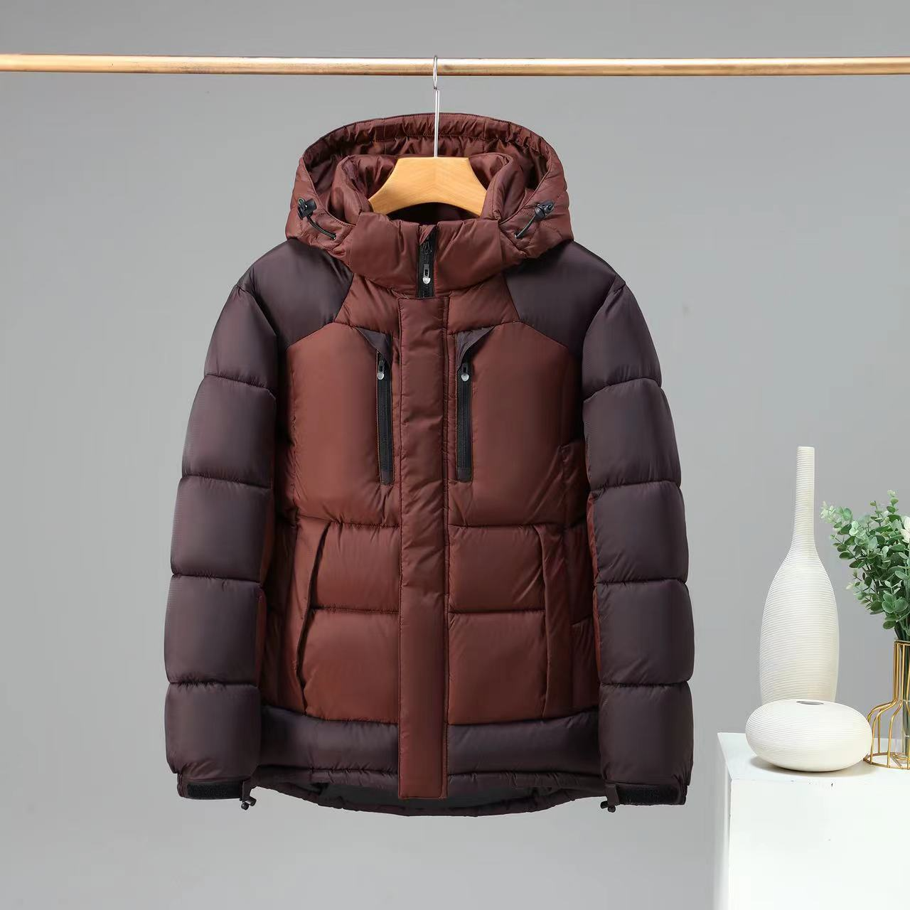 Men’s Padded Jacket – Structured Fit – Detachable Hood – Secure Pockets – Hip Length