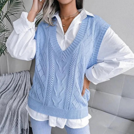 Women’s Knitted Vest – Relaxed Fit – Cable Knit – V-Neck – Wool Blend – Casual Layering