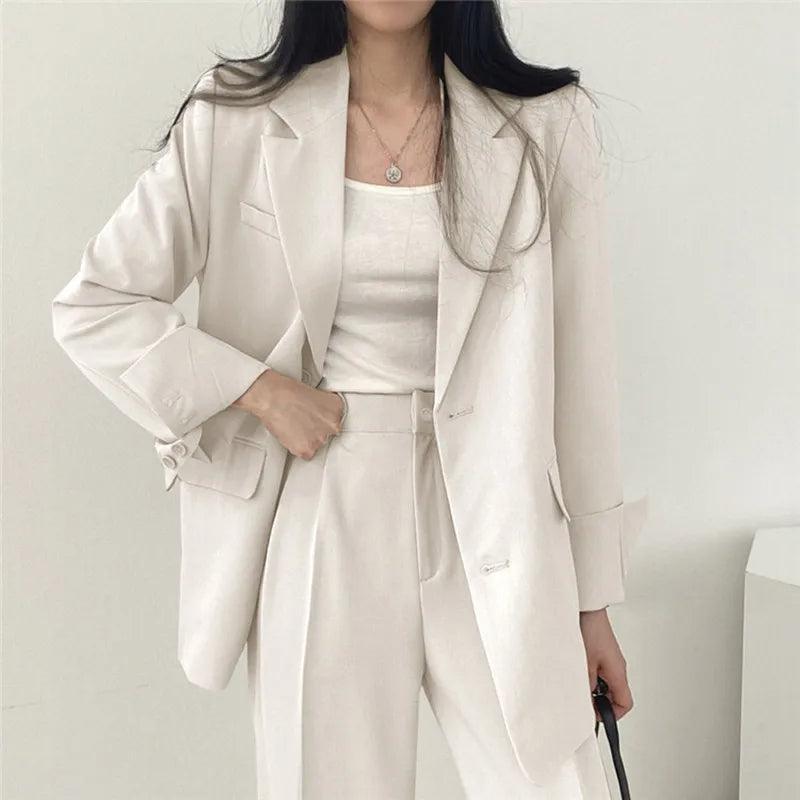 Women's Suit - Oversized Blazer & High-Waisted Trousers - Tailored Fit - Smart Casual