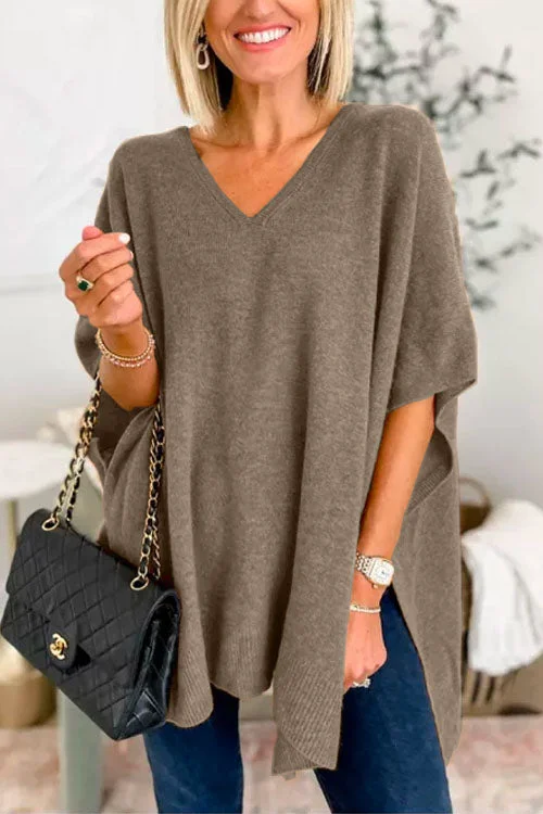 Women’s Poncho – Relaxed Fit – Soft Knit – V-Neck – Ribbed Hem – Casual Layering Piece
