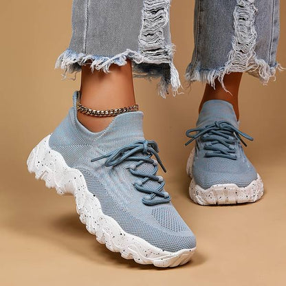 Women's lightweight sneakers