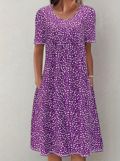 Women's Knee-Length Dress - Short Sleeve - Loose Fit - Rounded Neck - Lightweight Casual Wear