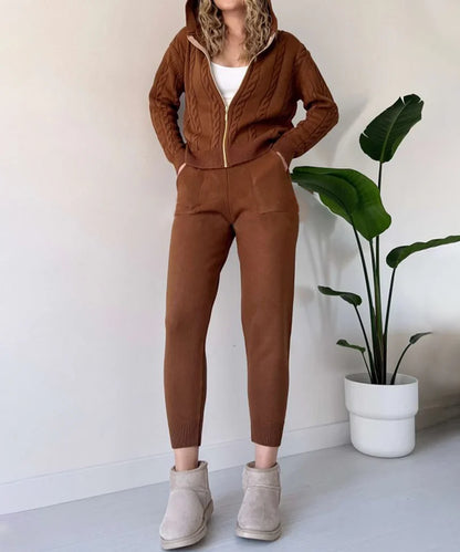 Women’s Knitted Set – Soft Knit – Oversized Fit – Cable Knit Detailing – Hooded Zip Cardigan & Jacquard Pullover