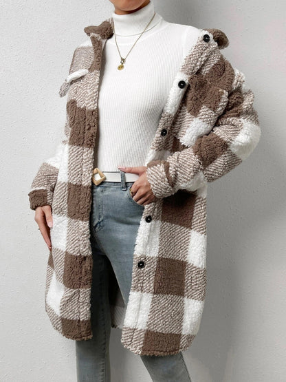 Women's plaid jacket with plush collar and buttons