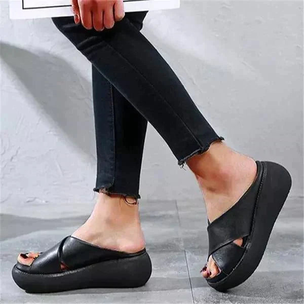 Women's Leather Sandals - X-Strap Design - Cushioned Footbed - Casual Comfort Wear