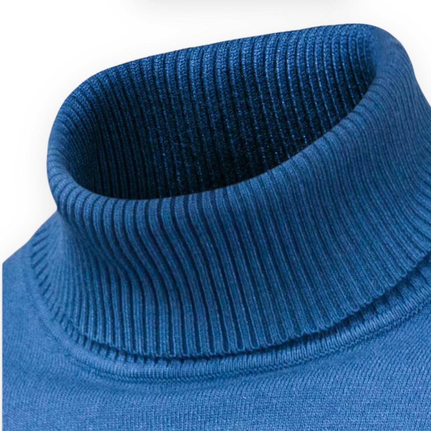 Men’s turtleneck sweater with fitted cuffs