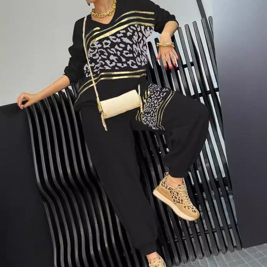 Women’s Sweatshirt and Pants Set – Relaxed Fit – Leopard Print – Cotton Blend – V-Neck