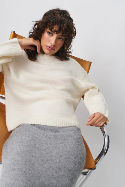 Women’s Pullover Sweater – Oversized Fit – Soft Wool – Ribbed Trim – Casual Style