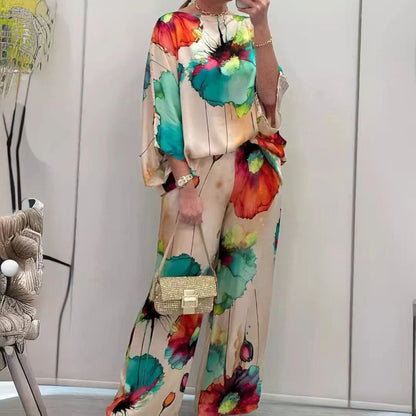 Women’s Pants Set – Wide Leg Trousers – Batwing Sleeve Top – Silky Abstract Print