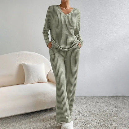 Women’s Lounge Set – Ribbed Knit – Relaxed Fit – V-Neck Top – Wide-Leg Trousers