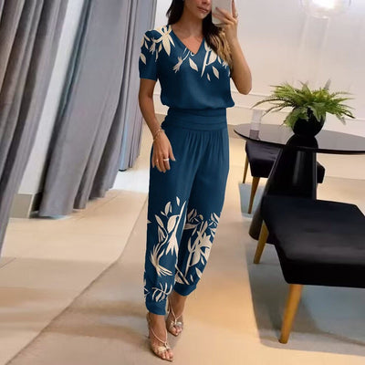 Women’s Two-Piece Set – Relaxed Fit – Short Sleeve V-Neck Top – Tapered Pants