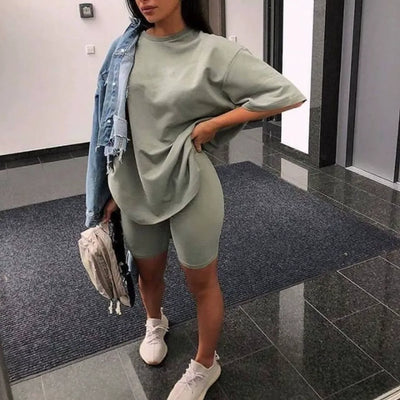 Women’s Two-Piece Set – Relaxed Tunic with Waist Belt – Fitted Cycling Shorts – Jersey Knit