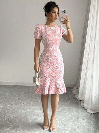 Women’s Midi Dress – Jacquard Texture – Puff Sleeve – Fitted Waist – Ruffle Hem