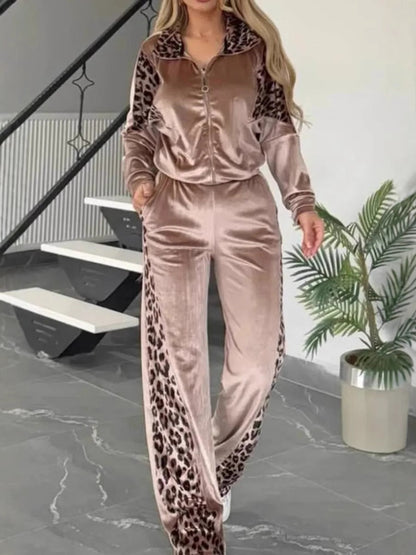 Women’s Leisure Suit Set – Velvet Feel – Relaxed Fit – Animal Print Side Panels