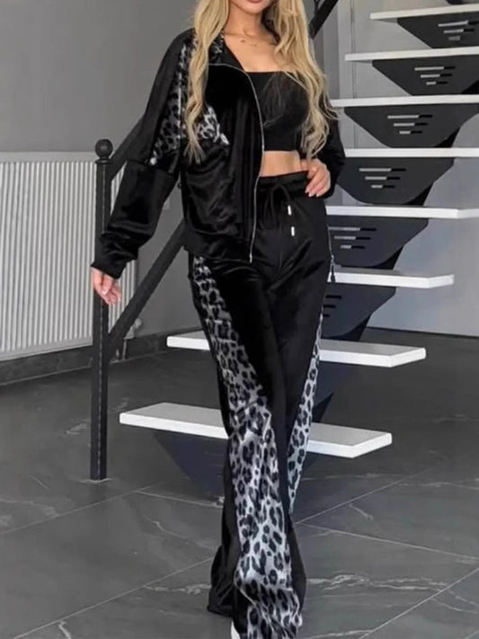 Women’s Leisure Suit Set – Velvet Feel – Relaxed Fit – Animal Print Side Panels
