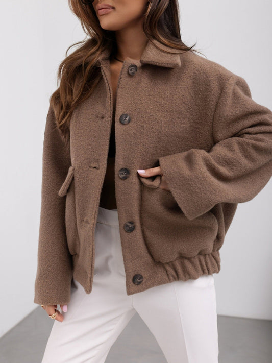 Women’s Blazer – Wool – Oversized Fit – Single Breasted – Lapel Collar – Front Pockets