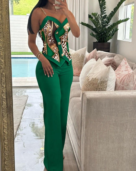 Women’s Suspender Suit – Tailored Fit – Double-Breasted Top – Animal Print Detail – Full-Length Trousers