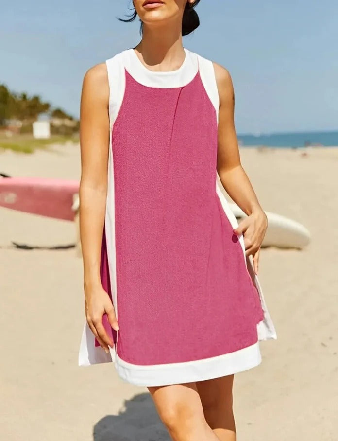 Women’s Mini Dress – Relaxed Fit – Sporty Neckline – Soft Fabric – Side Pockets