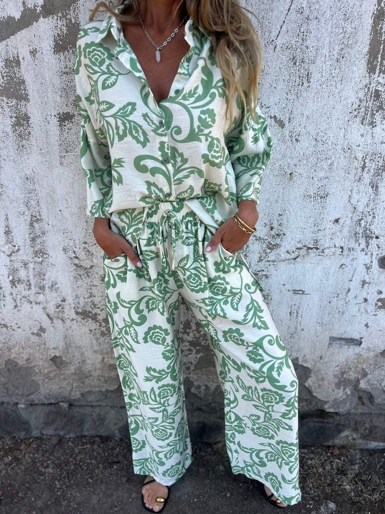 Women’s Two-Piece Set – Relaxed Fit – Floral Pattern – Cotton Blend – Button Blouse & Wide-Leg Trousers