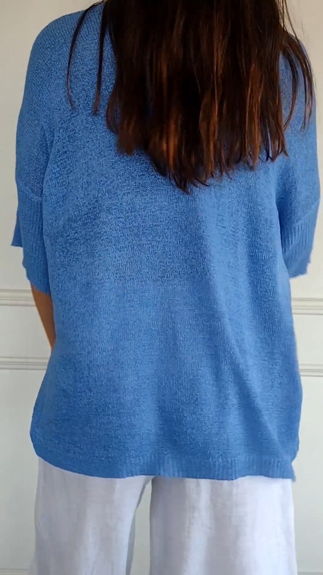 Women's simple loose v-neck knitted top