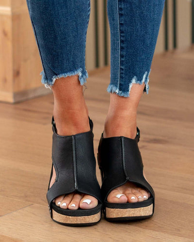 Women’s Sandals – Ergonomic Fit – Open Toe – Cork Footbed – Cut-Out Design – Stud Detail