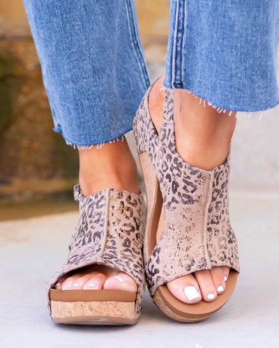 Women’s Sandals – Ergonomic Fit – Open Toe – Cork Footbed – Cut-Out Design – Stud Detail